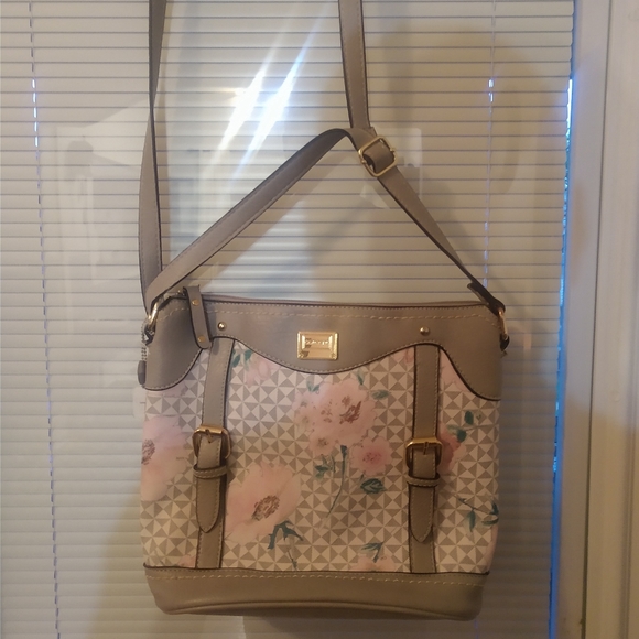 Concept Floral purse - Picture 3 of 5